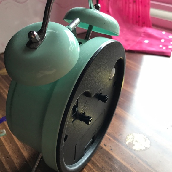 This is clock that I do not need anymore/ - Picture 2 of 2